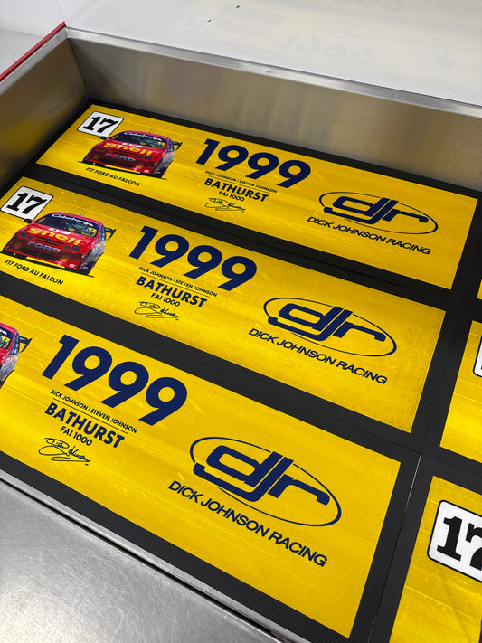 No. 17 1999 Ford Falcon AU Bar Runner