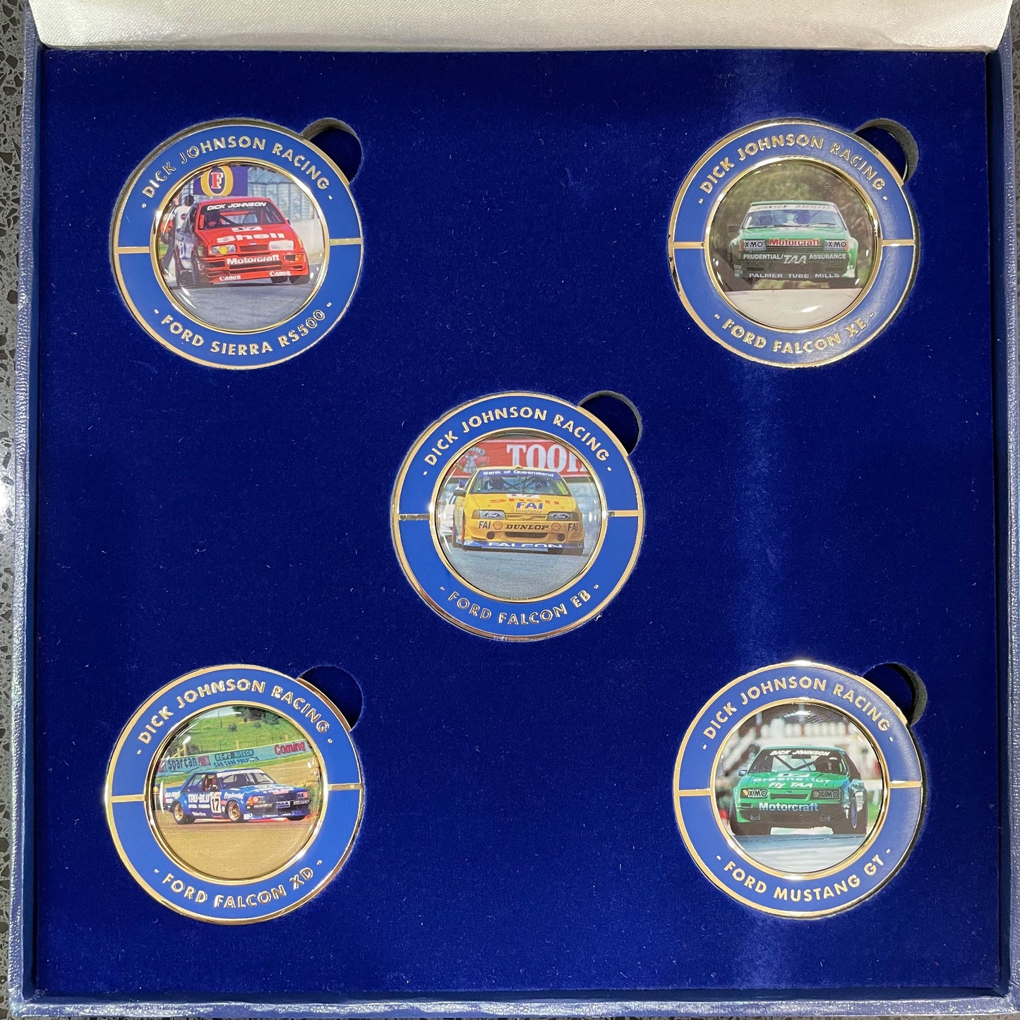 DJR - The Cars Collection Medallion Set