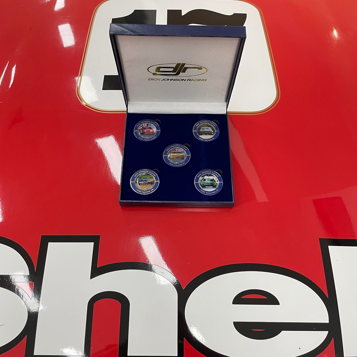 DJR - The Cars Collection Medallion Set