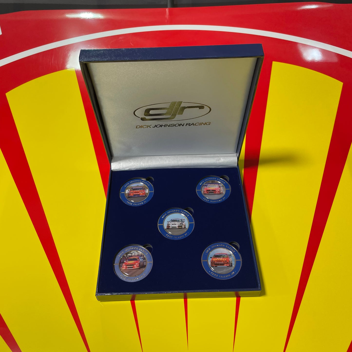 DJR - The Cars Collection Medallion Set